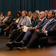 Silvia Fernández de Gurmendi, Prof. Frank Arloth, Dr Navi Pillay, Tania von Uslar-Gleichen, Minister of State Katja Keul, Prof. Claus Kreß, Lord Mayor Marcus König, Dr Thomas Dickert (from left to right)