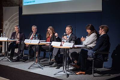 Prof. Dirk van Laak, Prof. Thomas Weigend, Dr. Viviane Dittrich, Prof. Jens Meierhenrich, Dr. Annette Weinke, and Prof. Kim Priemel (from left to right) 