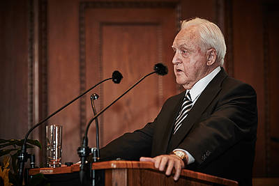 Retired Federal Minister Oscar Schneider during his speech on how the Academy was founded