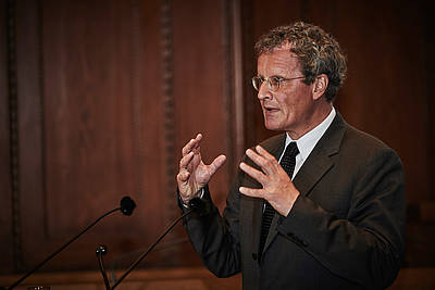 Founding Director of the Academy Bernd Borchardt, during the opening speech