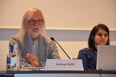 Helmut Herz, City of Nuremberg - "Refugees in Nuremberg as potential witnesses of international crimes"