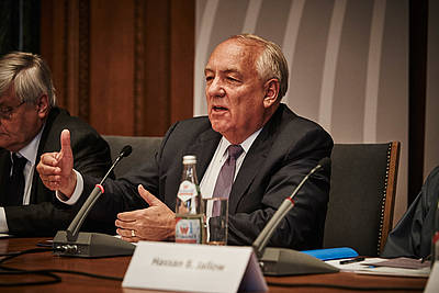 Stephen J. Rapp, US Ambassador-at-Large and Head of the Office of Global Criminal Justice in the US Department of State, moderates the panel discussion