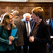 After the lecture conversation between State Minister Katja Keul and Judge Ute Hohoff