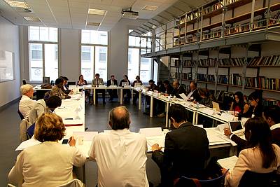 Participants of the expert round table discussing the methodology